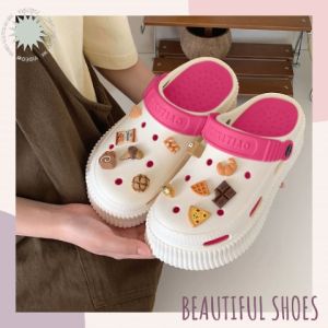 LHFriday ห้ามพลาด รองเท้าแตะผู้หญิง ทรงหัวโตแฟชั่นขายดีที่สุด สีสวยมีหลายสีให้เลือก ใส่สบายยางนิ่มและเบา มีตัวติดในชุดให้เลยไม่ต้องซื้อแยก