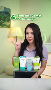 Sữa rửa mặt lành tính dịu nhẹ cho mọi loại da da nhạy cảm Simple Refreshing Facial Wash Gel 150ml - Anh
