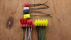 Socket Rumah Sekring Tancap - Soket Box Fuse Sikring Besar Dan Kecil Universal
