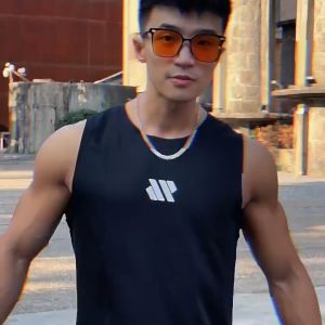 Relens เสื้อกล้าม เสื้อออกกำลังกาย Tank Tops เนื้อผ้าเบา แห้งเร็ว ชุดกีฬา ชุดฟิตเนส (7สี: อก36" - 42"นิ้ว) *พร้อมส่ง*