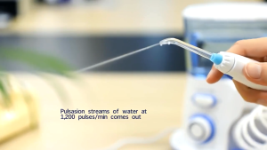 Oral Irrigator Water Flosser 600Ml Removable Water Reservoir 10 Adjustable Water Pressure Settings And 5 Specialized Nozzles That Rotate 360 Degrees And Have an Anti-Slip Design