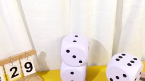 6cm Soft Foam Dice Toy Stress Relieve Squeezable 6 Sided PU Sponge Game Dice