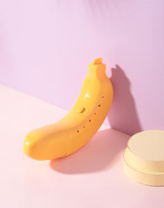 [Japanese Parents Love It] Students Use Anti-Pressure Banana Box Camping Picnic Take-out Banana Protection Box. 2165