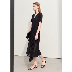 AMII | V-Neck Slimming Sheer Asymmetric Chiffon Dress