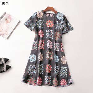 ชุดเดรสยาวแขนสั้นคอตั้งพิมพ์ลายฤดูร้อน ชุดเดรสยาวคลุมเข่า แขนสั้น คอตั้ง ผ้าฝ้ายผสม ทรงตรง ชุดทำงาน ชุดลำลอง