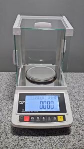 เครื่องชั่งดิจิตอล ความละเอียดสูง 520 g. / 0.001 g. (ทศนิยม 3 ตำแหน่ง) ยี่ห้อ P&D รุ่น PD03M