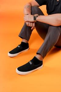 NAZ GAYLE - Sepatu Sneakers Pria NAZ Kasual Kanvas Hitam Sepatu Slip on Premium Pria 100% LOKAL