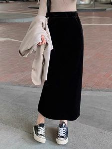 Black Fleece Lined Velvet A-Line Midi Skirt Womens Autumn Winter Slimming High Waist Straight Cut Skirt Korean Style Commute