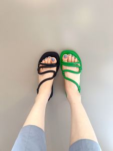 รองเท้าแตะส้นลิ่มแบบสวมข้อสำหรับผู้หญิง Ipanema ทรงโรมันกันลื่น รองเท้าแตะส้นเตี้ยแบบสวมข้อ สวมใส่สบาย ลำลอง ฤดูร้อน 2024