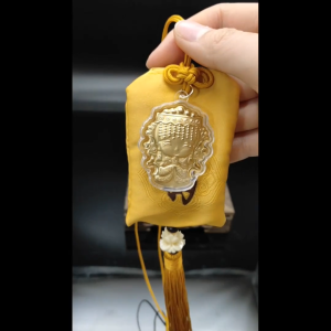 已开光 招财挂件 新款妈祖天上圣母有求必应妈祖娘娘赐福平安香包挂件礼物 New Type of Money-bringing Pendant Mazu The Heavenly Mother Grants All Wishes and The Blessing of Mazu Brings Peace. A Sachet and Pendant Gift