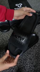 Rootly Sandal Pria Selop Fullblack Motif