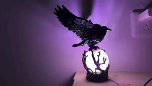 Gothic Raven Resin Led Lamp Purple Glow Sphere Mysterious Desk Night Light Unique Dark Art Ornament For Halloween Home Decor