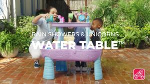 โต๊ะเล่นน้ำให้เด็ก โต๊ะเล่นทราย ของเล่นเด็ก โต๊ะเล่นน้ำยูนิคอร์น Rain Showers & Unicorns Water Table Step2