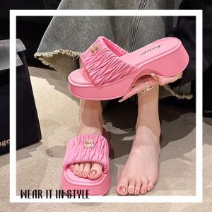 เสริมส้นสไตล์เกาหลี รองเท้าแฟชั่นสุดหรู 100% คาดที่ เป็นเอกลักษณ์น่ารักสุดๆ