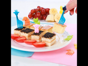52Pcs Lovely Animal Food Fruit Picks ForksMini Cute Cartoon Toothpick Sticks Decor
