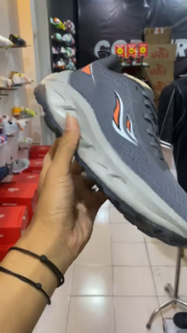 Desle Astro Sepatu Lari Trail Running untuk Pria / Wanita