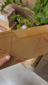 Hộp treo tường A4 loại ngang khe đựng 05cm tài liệu tờ rơi cho văn phòng doanh nghiệp