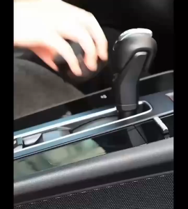 Holder HP Magnet Vakum Manual Magnetic Mount Car Suction Mobile Phone Holder 360 rotation