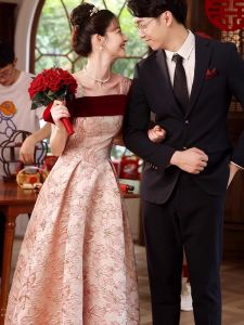 Wine Red Princess Style Wedding Dress Elegant Long Skirt Short Sleeve Zipper Design for Engagement And Wedding Ceremony