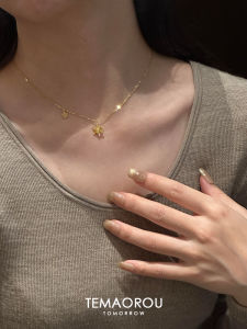 Elegant Snowflake Pendant Necklace for Women Vintage Lockbone Chain Fresh out Fashion Jewelry Alloy Plated Silver Gold