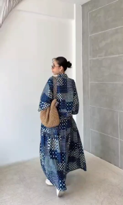 ชุดเซ็ทผ้าสาลู2ชั้นกัดลายสวยฉ่ำ เสื้อคลุมความยาวกำลังดี แขนยาวมีกระเป๋าล้วงคู่หน้า มาพร้อมกับกระโปรงเอวยางยืดใส่สบาย ดีไซน์ทรงย้วยรอบตัว พริ้วสุดๆ มีกระเป๋าล้วงทั้ง2ข้าง ชุด ใส่สวยๆเซ็ทเดียวจบ 🍂 🫧 ผ้าสาลู2ชั้นย้อมครามธรรมชาติ จะมีสีส่วนเกินเวลาซัก แน