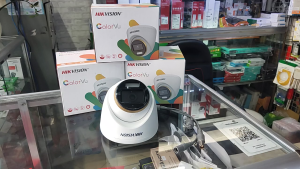 Camera Analog HIKVISION ColorVu 2.0MP Full Color - DS-2CE72DF3T-F