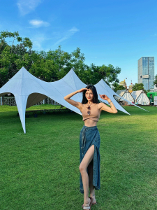 Retro Korean Style Mid-Length A-Line Denim Skirt Womens Summer High Waist One-Piece Belted Slit Design Trendy Commute