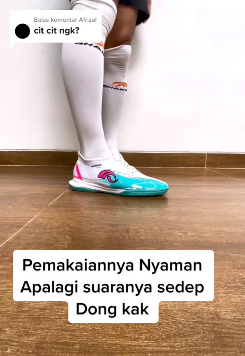 BDSM qamchi va kamar bilan urish