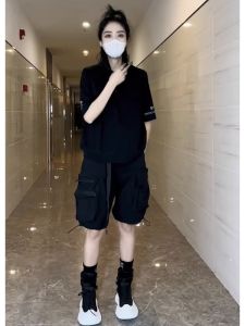 Fashionable Zipper Top And Black Workwear Shorts Two-Piece Set for Women Summer 2023 Loose Slimming Stylish Polyester Ensemble