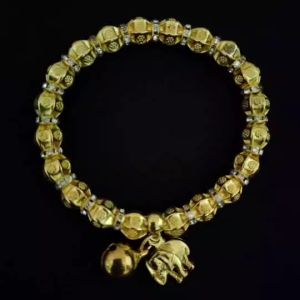 กำไลข้อมือพร้อมจี้ใส่ได้ทุกโอกาส ลายสวยๆ กำไลแฟชั่น กำลังปลอดภัยจากประเทศไทย