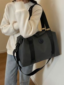 กระเป๋าเดินทางแบบสะพายข้างสำหรับผู้ชายและผู้หญิงที่มีขนาดใหญ่และทนทาน กระเป๋าเดินทางแบบพกพาได้สำหรับการเดินทางระยะสั้น