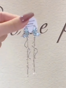 【SG In Stock】Butterfly Dream Long Temperament Tassel Earrings Womens High-End Niche Design Earrings