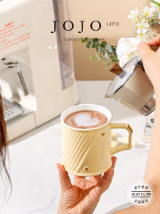 Ceramic Cup with Lid And Spoon High Aesthetic Value Simple Home Use Stackable Bedding Cartoon Cute Style 420ml Capacity