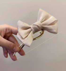 Fashionable Pearl Frog Buckle Hair Clip Shark Clamp Twist Hair Accessory Womens Updo Hair Accessories Korean Style Hair Grips