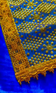 ผ้าห่มพระพุทธรูป ลายดาวจรัสฟ้า สีทองทั้งผืน (มีหลายขนาด)