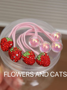 ยางรัดผมสีแดง เครื่องประดับผมสำหรับเด็กผู้หญิง ลาย🍓ประดับเพชร สไตล์เกาหลี สำหรับเด็กผู้หญิง รัดผม รัดผม ประดับผม ของขวัญวันเกิด