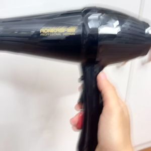 Máy sấy tóc chuẩn salon 2 chiều nóng lạnh 9869 2400W PRO với luồng khí mạnh đồng đều và tính năng điều tiết ion chăm sóc tóc bóng mượt