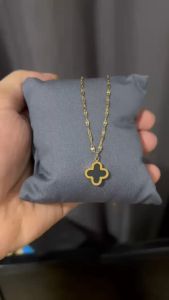 Kalung Wanita Titanium Clover Rantai Pecah Kopi Model Korean Style Anti Karat