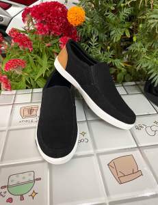 Giày lười vãi nam mẫu mới..kiểu dáng trẻ trungnam tính..size từ 38-43..đế cao su mềm chống trơn trượt