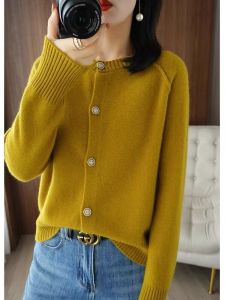 เสื้อคาร์ดิแกนถักผ้าขนสัตว์คอตั้งสำหรับผู้หญิงฤดูใบไม้ผลิและฤดูใบไม้ร่วง เสื้อคลุมกันหนาวแบบสวมหัวทรงหลวม