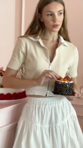 Aideen | Keen Tops (Cream) เสื้อแขนสั้น คอปก