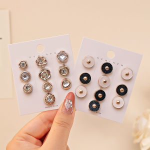 Mini Elegant Fashionable High-End Chest Pin Womens Accessory with Invisible Clasp to Prevent Light Walking-Stylish Rabbit Brand Design