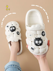 รองเท้าแตะแบบสวมสำหรับกลางแจ้งในช่วงฤดูร้อนที่มีรูรูปสัตว์น่ารักแบบสวมหัวส้นเตี้ย พื้นรองเท้า EVA ป้องกันการลื่น