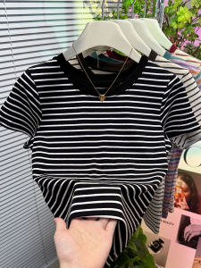 เสื้อยืดแขนสั้นผู้หญิงคอตตอนแท้ ทรงสลิมฟิต แขนสั้น ลายทาง ทรงเข้ารูป สำหรับใส่ไปทำงาน ฤดูร้อน 2025 ใหม่