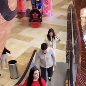 Dụng Cụ Massage Đầu Giảm Stress Cán Gỗ