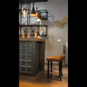 Kursi Bar Tinggi 70cm Kulit Sintetis Coklat Dudukan Empuk Rangka Kayu dan Stainless Elegan