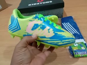 KIDZTUBS Sepatu Bola Anak Paket Komplit Sepatu Bola Tas Skin Deker Kaos Kaki Usia 6-10 Tahun Size 28 29 30 31 32 33 34 35 36 37 KDZ0936121924
