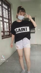 [ FRESHIP ]Áo thun nam Áo thun nữ  Áo thun s.a.i.n.t Áo cotton cực chất hót hót hóttren cả nam và nữ đều mặc rất đẹp ạ