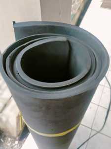 KARPET BAK MOBIL/ALAS KARGO KARPET SERBAGUNA/TIKAR RUMAH/ ALAS KEMPING standar TEBAL 4mm s.d 30mm panjang ±230cm Lebar ±130cm varian motif dan polos