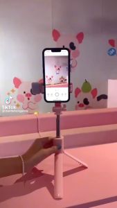 Gậy Chụp Ảnh Tự Sướng Đa Năng Q07 có đèn selfie 3 Chân  Kèm Remote Bluetooth Siêu Tiện Lợi